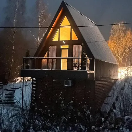 Pyramida House *