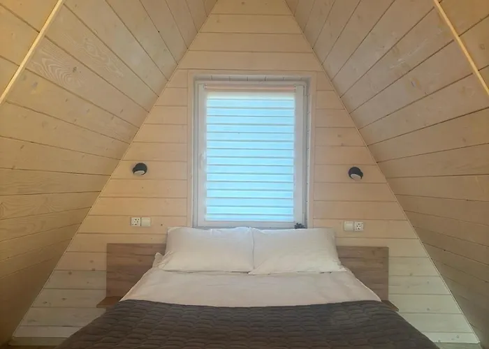Pyramida House *
